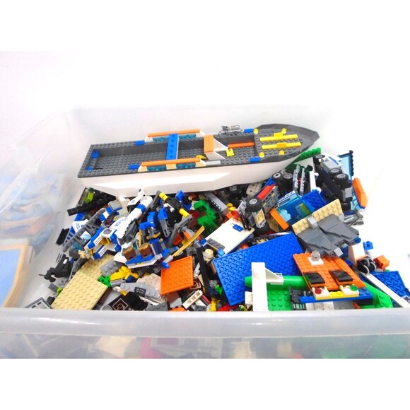 LEGO Other - Large Lot Of Lego sets City Minecraft Figures Creator sets + more see pics